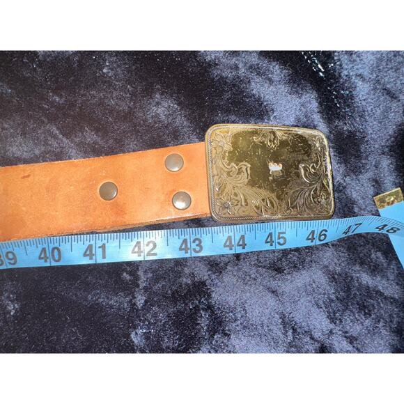 VINTAGE NATIVE BEADED BELT ON LEATHER W/ BRASS BUCKLE - Picture 5 of 9